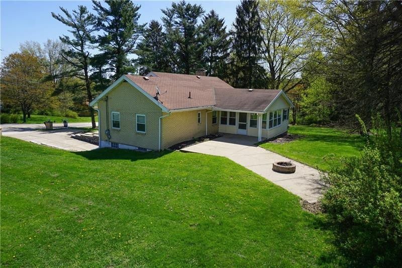 1 acre yard - 3350 Gibsonia Rd