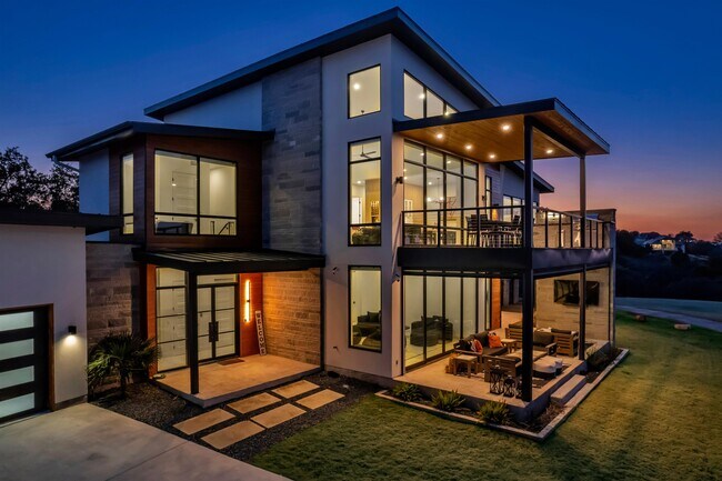 Building Photo - 207 Kites Ct