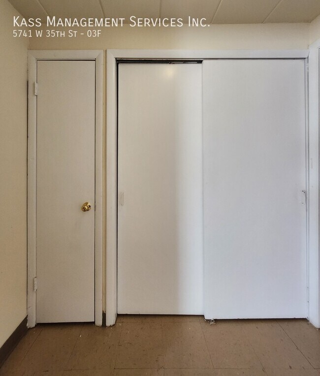 Building Photo - 5741 W 35th St