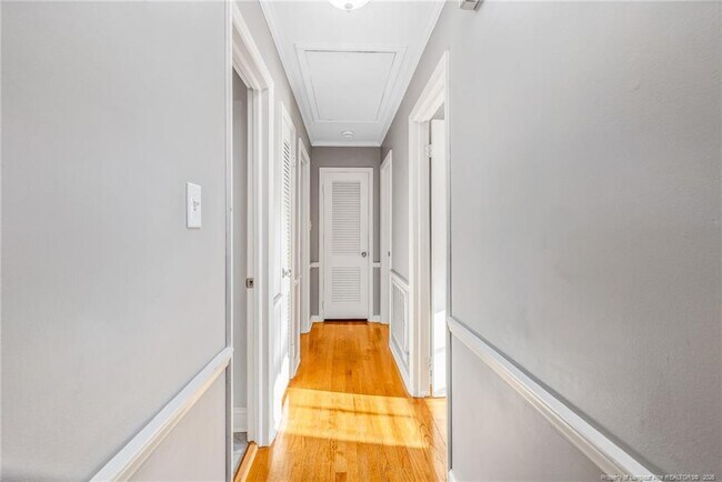 Building Photo - 2706 Huntington Rd