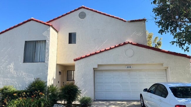 Primary Photo - 8518 Salina St