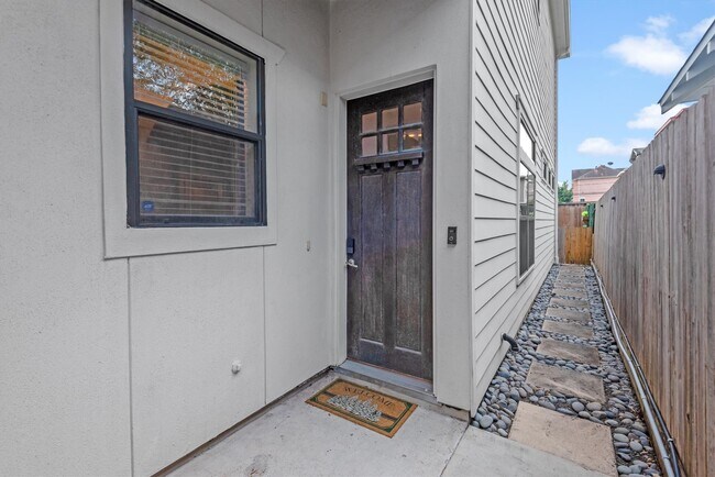 Building Photo - 5825 Petty St