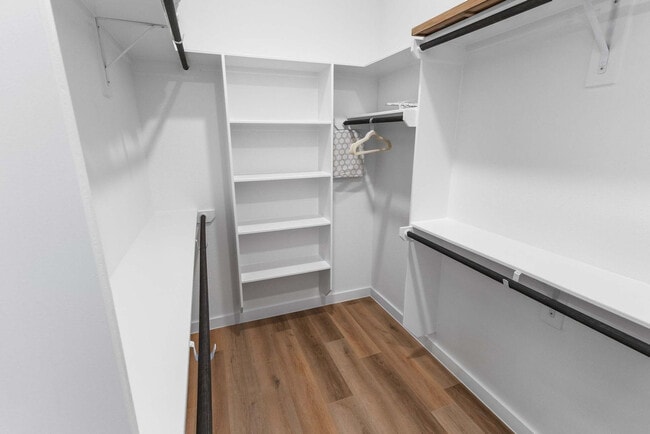 Building Photo - 6740 Peerless St