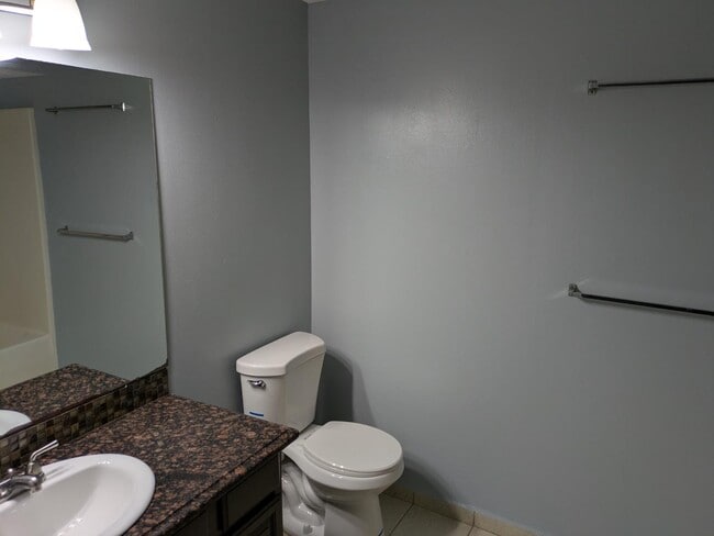 Building Photo - 3136 N Longfellow Ct