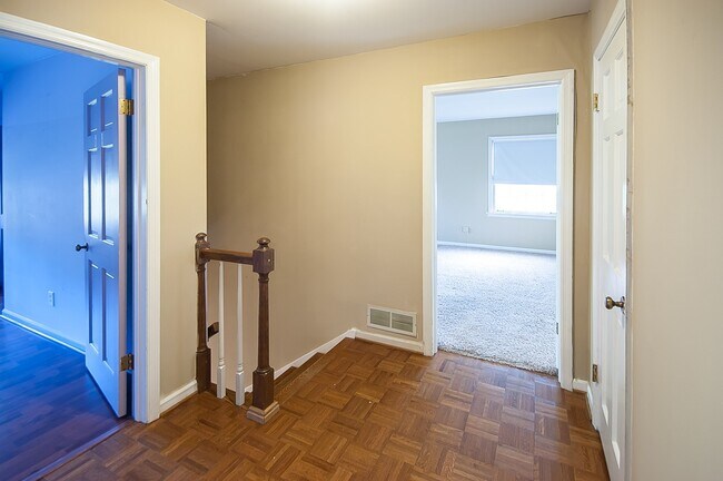 Building Photo - 4682 Sharon Valley Ct