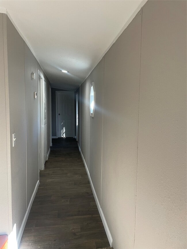 Building Photo - 17881 William Ln