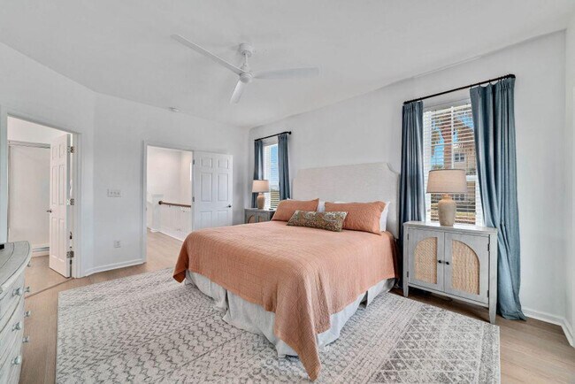 Building Photo - 9343 Marigot Promenade