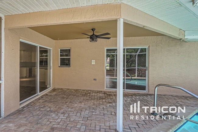 Building Photo - 854 Christina Cir