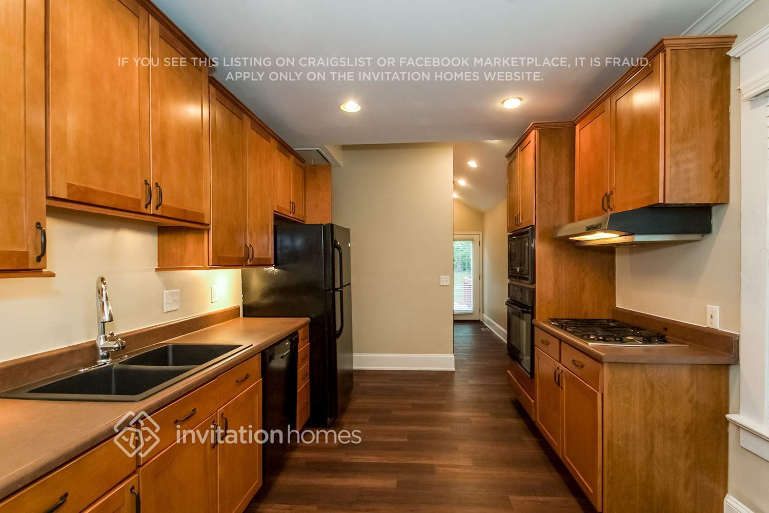 Building Photo - 317 Stovall St SE