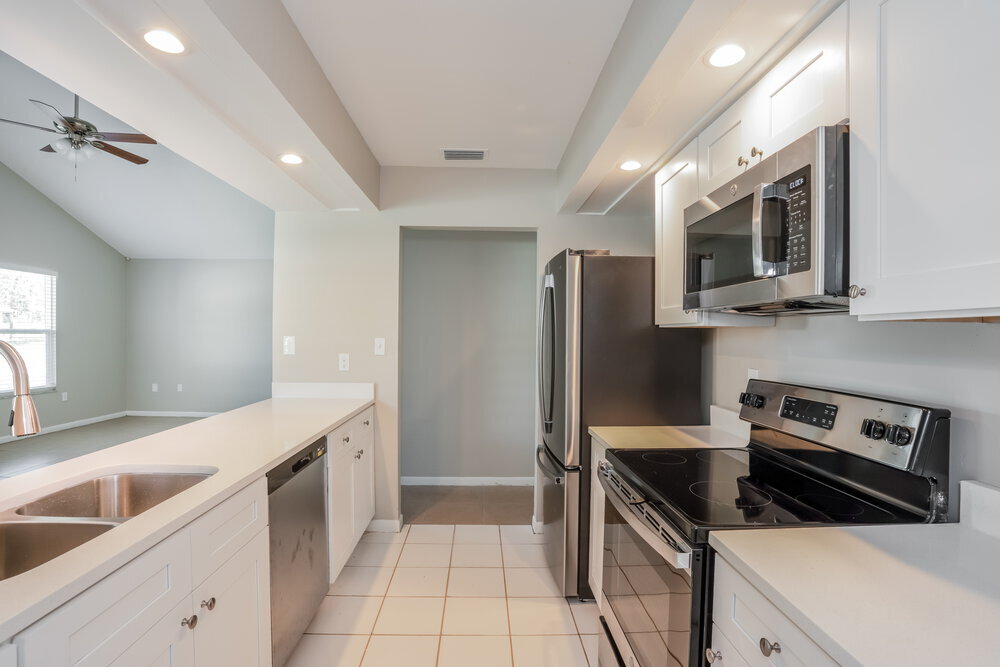 Building Photo - 1355 Five Iron Dr