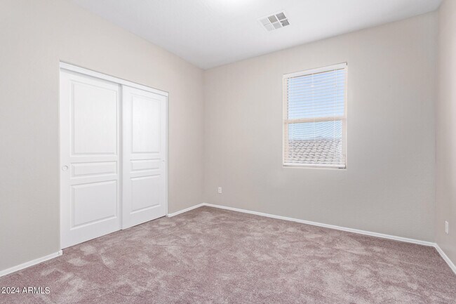 Building Photo - 6907 W Carson Rd