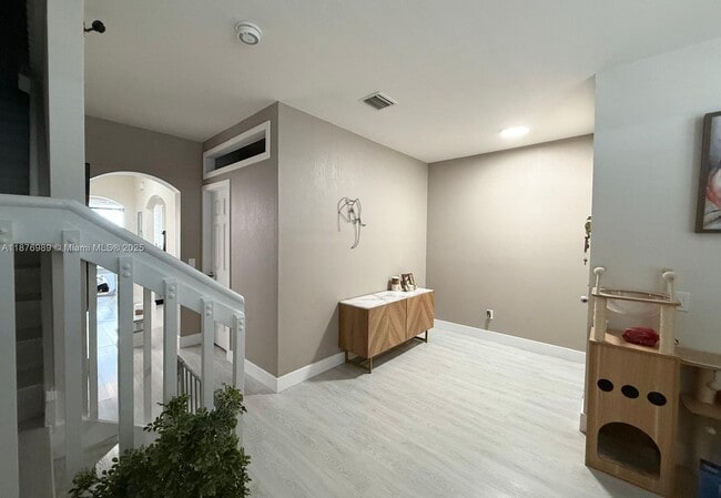 Building Photo - 4172 SW 156th Ave