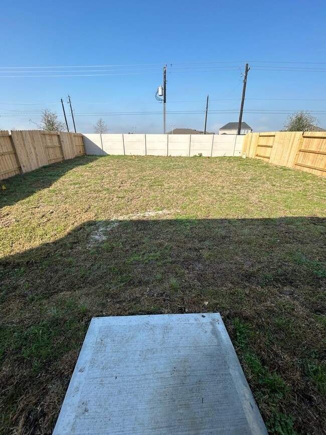 Building Photo - 9215 Speckled Trout Dr