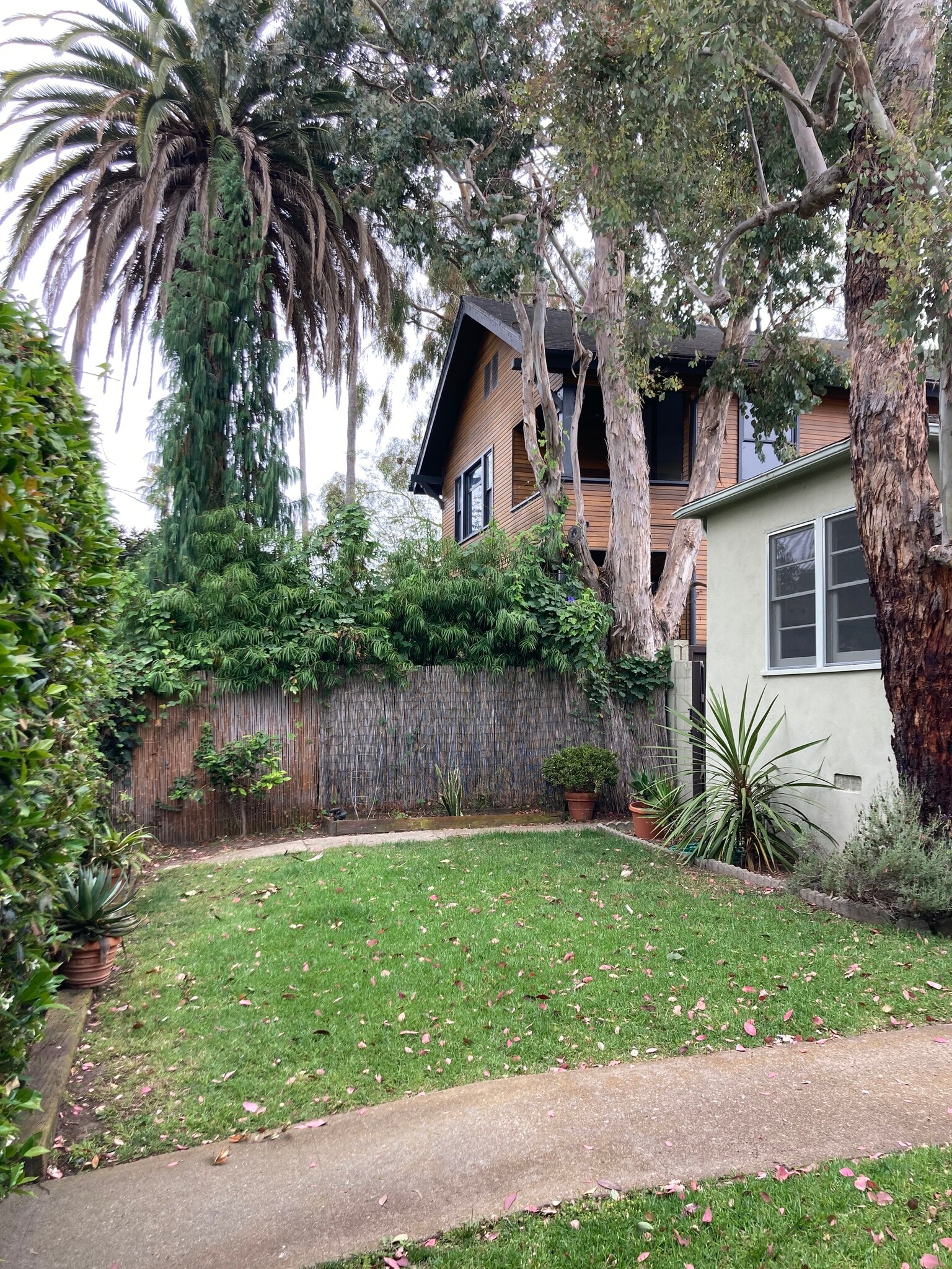 Building Photo - 805 Coeur D Alene Ave