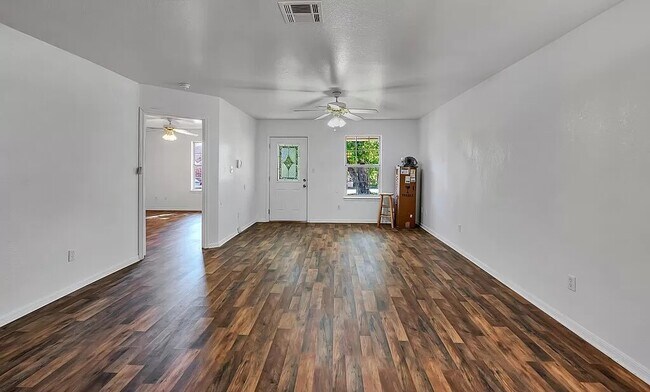 Building Photo - 2723 Baylor Ave