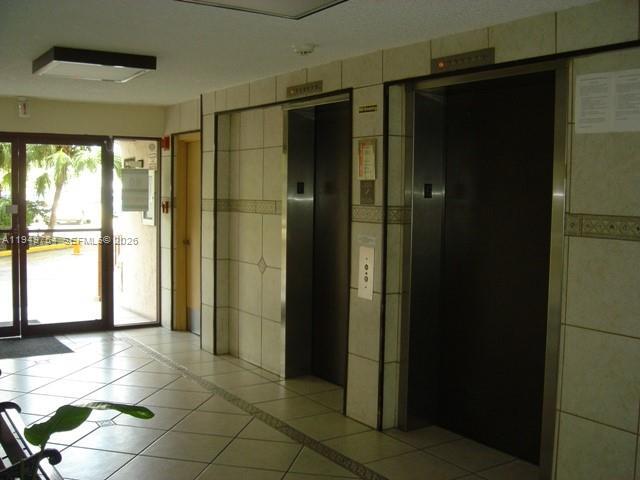 Building Photo - 9688 Fontainebleau Blvd