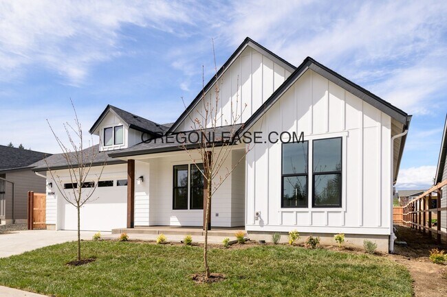 Building Photo - Gorgeous New Construction in Brand New Veneta Subdivision