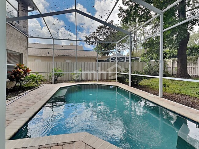 Building Photo - 17756 Oak Bridge St