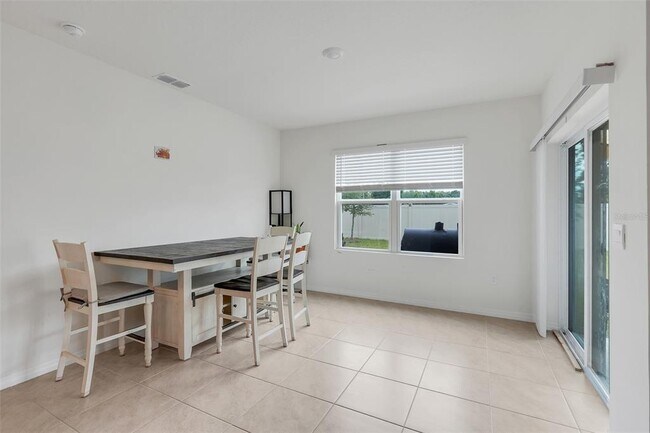Building Photo - 3041 Tobago Dr