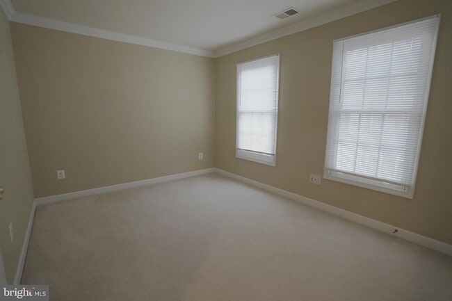 Building Photo - 1609 Leeds Castle Dr