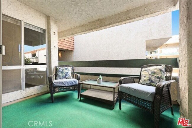 Building Photo - 360 S Euclid Ave