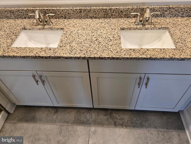 Building Photo - 24719 Chester Ln