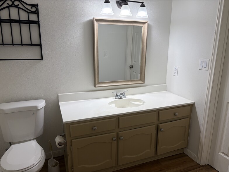 Bathroom vanity - 3022 Forest Ln