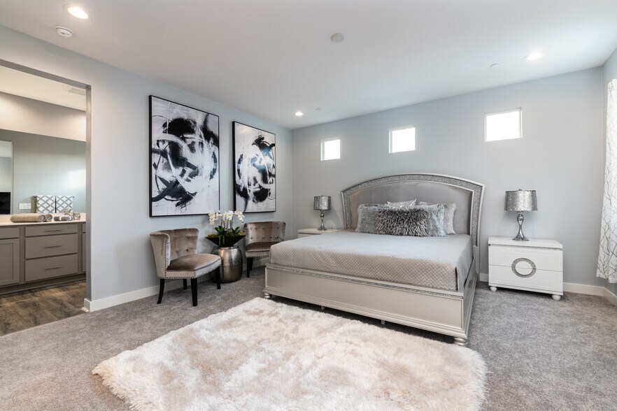 Master Bedroom - Level 2 - 577 Daniel Freeman Cir