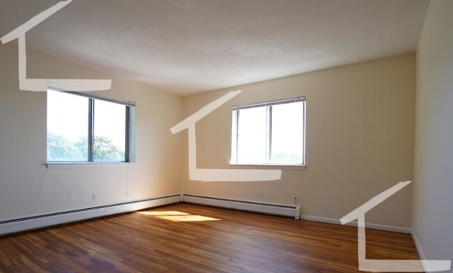 Building Photo - 97 Sutherland Rd