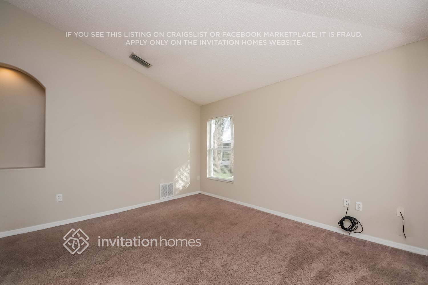 Building Photo - 310 Sherborne Ln