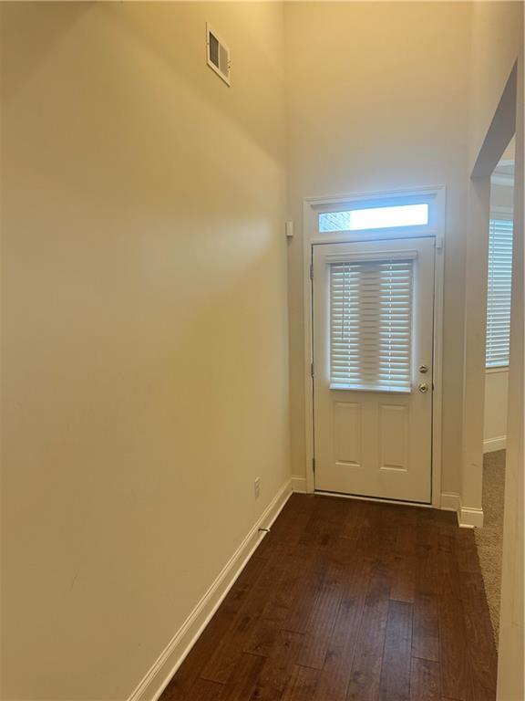 Building Photo - 485 Rosehill Ln SW