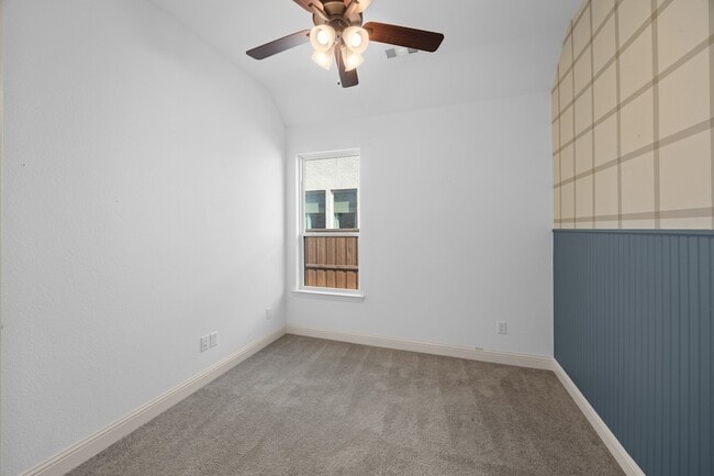Building Photo - 2130 Sun Meadow Dr