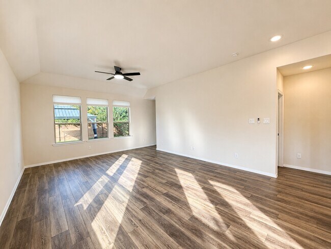 Building Photo - 15230 Stuart Bat Cave Ln