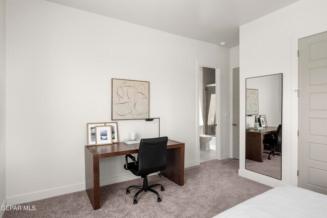 Building Photo - 828 Durham Wy