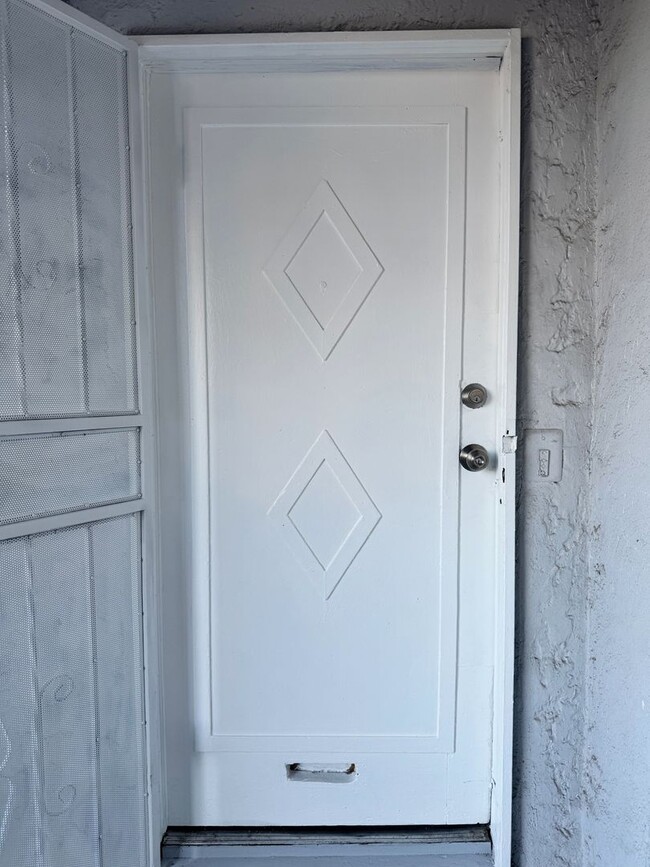 Building Photo - 4151 Dorsey St