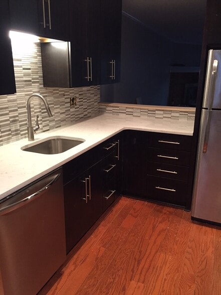 Building Photo - 1114 N Taylor St