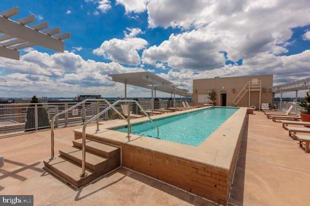 Building Photo - 1025 1st St SE