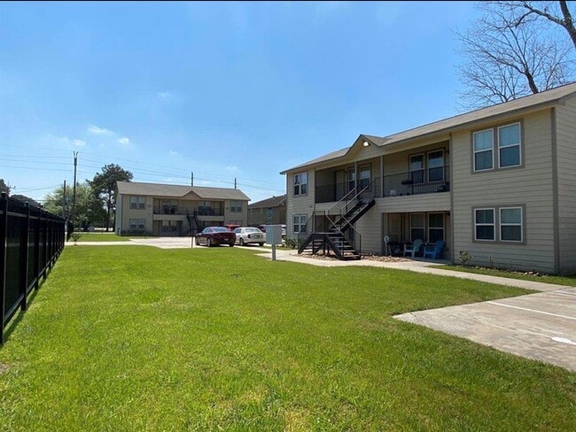 Building Photo - 2508 S Houston Ave