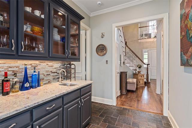 Building Photo - 5932 Riverbend Pl