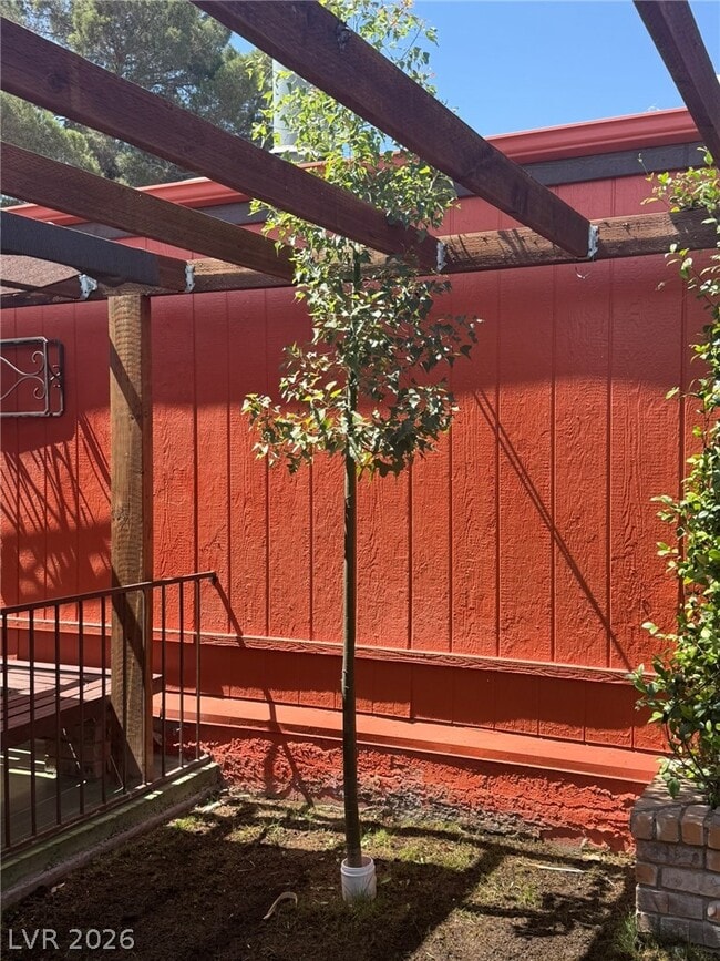 Building Photo - 5533 Wheatfield Dr