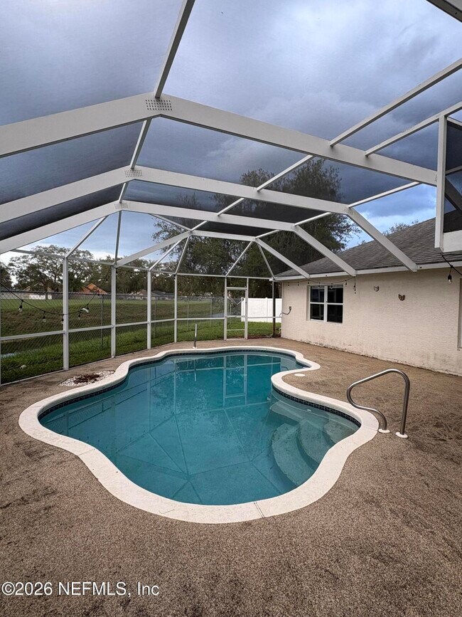 Building Photo - 436 Mango Cir