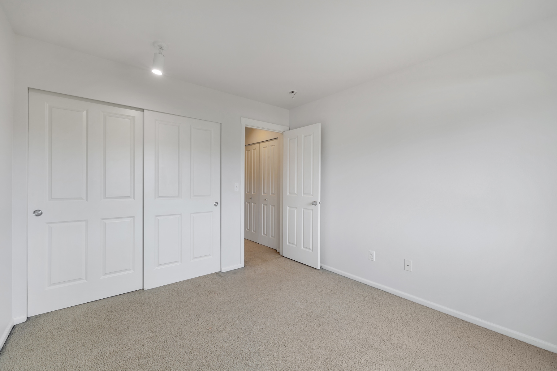 Building Photo - 5202 S 214th Way