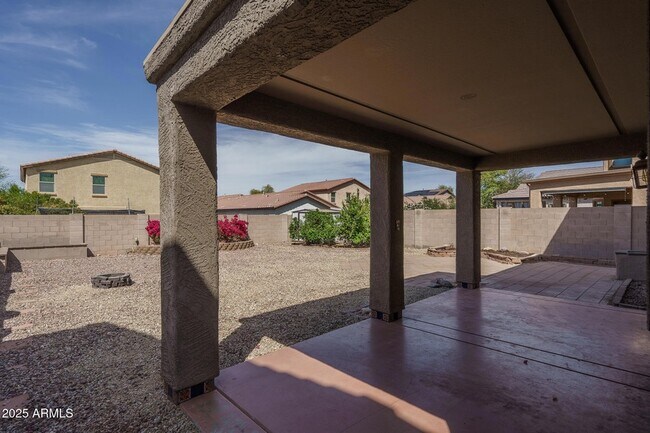 Building Photo - 10822 W Saddlehorn Rd