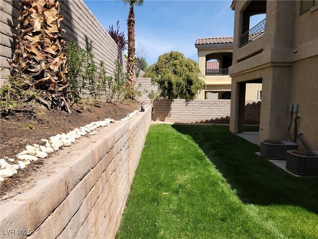 Building Photo - 11824 Amistoso Ln