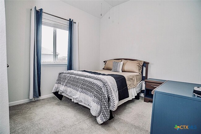 Building Photo - 688 Bridgestone Way