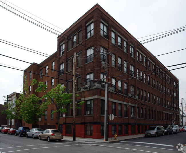 Primary Photo - 58-68 Orchard St