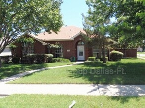 Building Photo - 2300 Granbury Dr