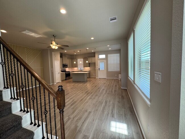 Building Photo - 5218 Pr Ter Ln