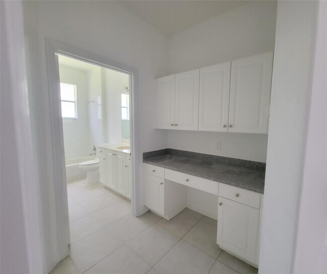 Building Photo - 3103 Anthem Way