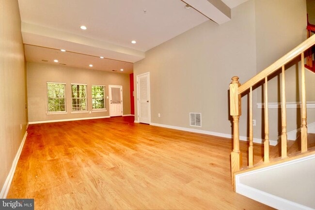 Building Photo - 25323 Damascus Park Terrace